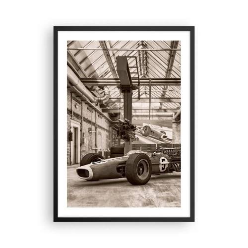 Pôster com moldura preta - Carro de corrida icônico em um interior industrial - 50x70cm - O descanso do vencedor - Decoração de parede moderna para a sala de estar e quarto ARTTOR