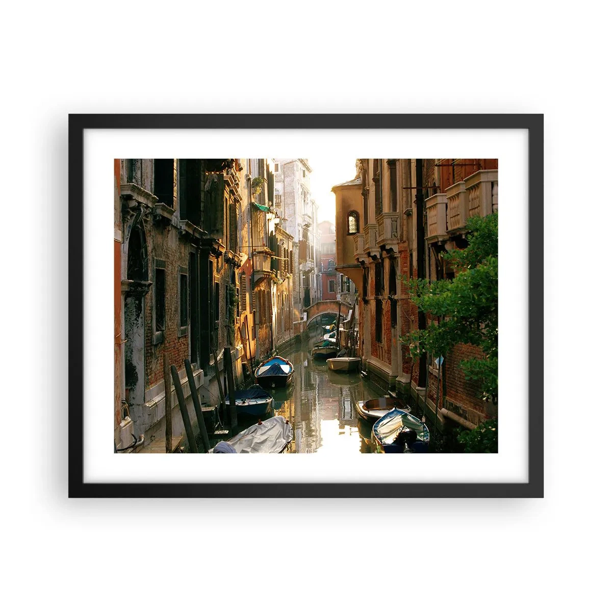Pôster com moldura preta - Em um beco veneziano - 50x40 cm