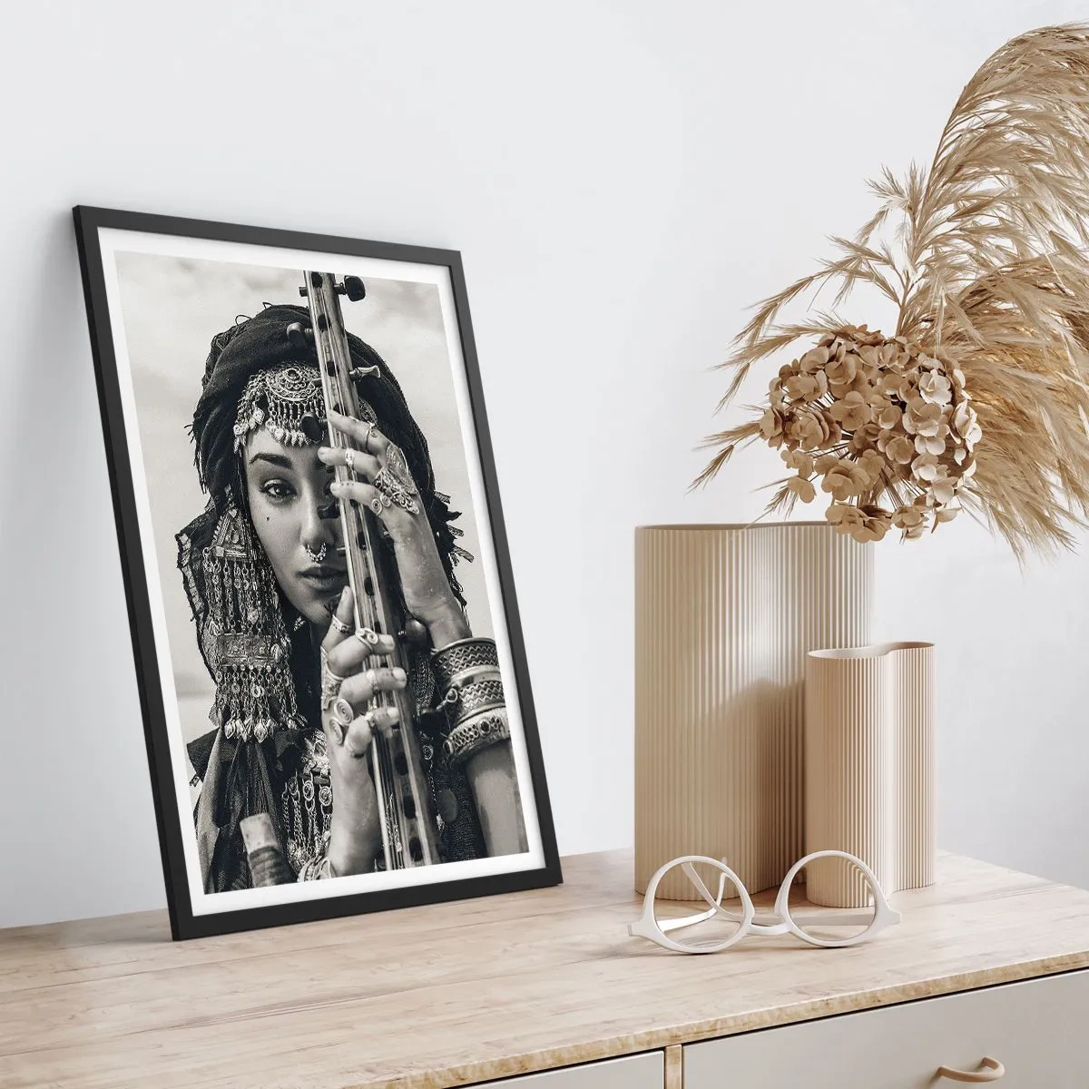 Pôster com moldura preta - A própria música oriental - 30x40 cm