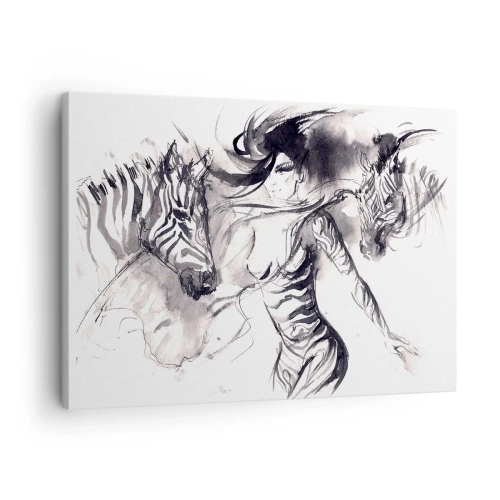 Quadro em tela - Uma mulher em uma dança dinâmica com zebras em uma estética em preto e branco - 70x50cm - Dançando com as zebras - Decoração de parede moderna para a sala de estar e quarto ARTTOR