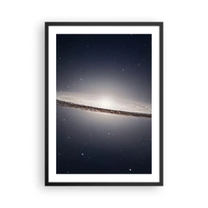 Pôster com moldura preta - Uma galáxia espiral monumental tendo como pano de fundo o espaço - 50x70cm - Há muito tempo atrás, em uma galáxia muito, muito distante... - Decoração de parede moderna para a sala de estar e quarto ARTTOR