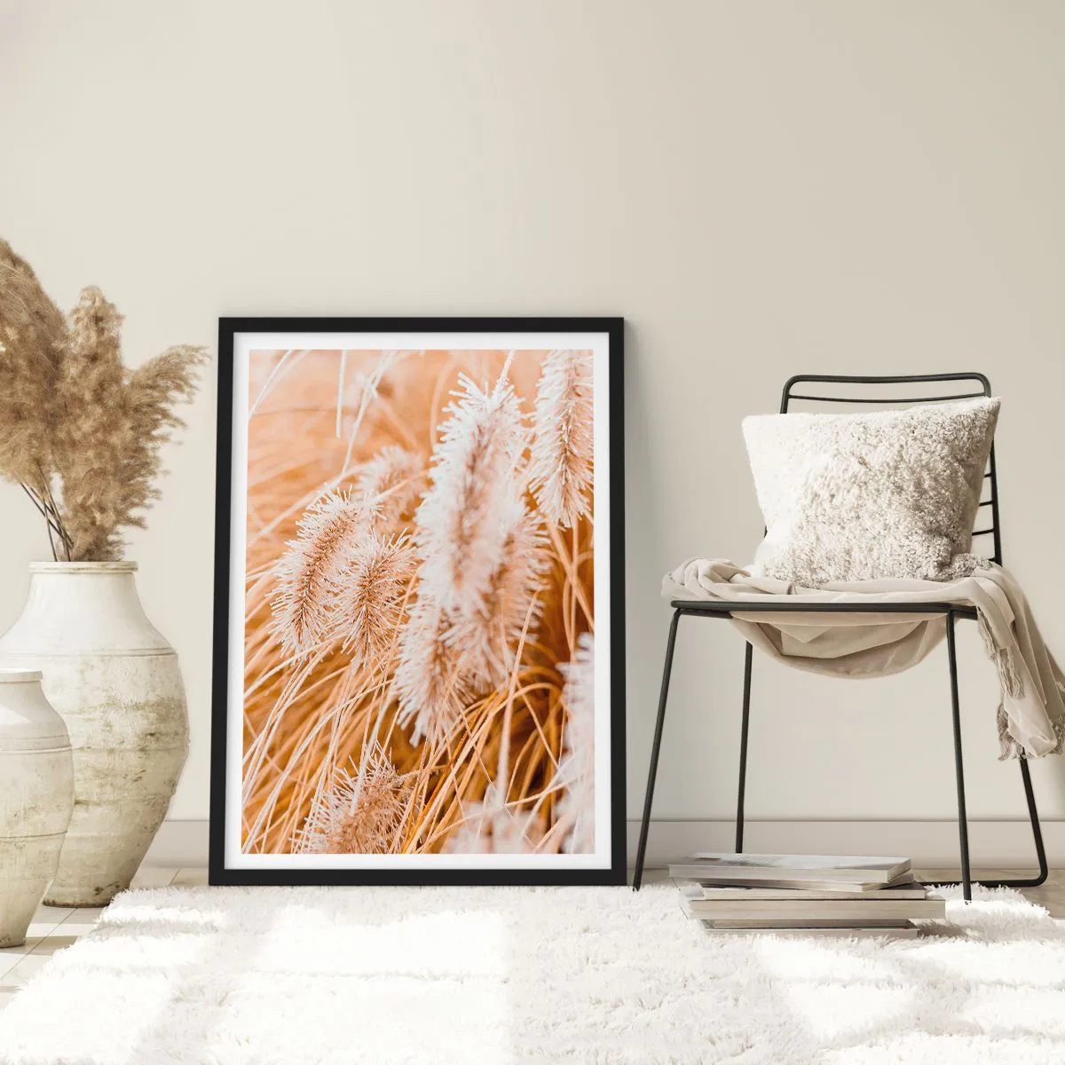 Pôster com moldura preta - Delicadas pontas de grama em tons pastéis de bege - 50x70cm - O murmúrio dourado das plantas - Decoração de parede moderna para a sala de estar e quarto ARTTOR