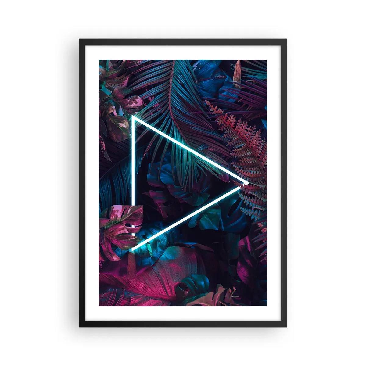 Pôster com moldura preta - Um triângulo neon contra um fundo de vegetação tropical escura. - 50x70cm - Jardim estilo discoteca - Decoração de parede moderna para a sala de estar e quarto ARTTOR