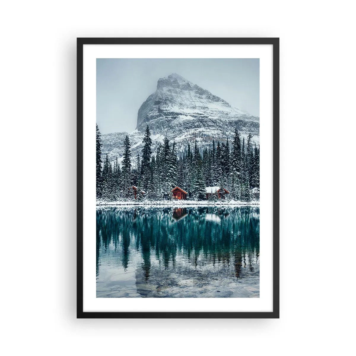 Pôster com moldura preta - Paisagem de inverno com casas de campo à beira do lago e uma montanha ao fundo - 50x70cm - Retiro canadense - Decoração de parede moderna para a sala de estar e quarto ARTTOR