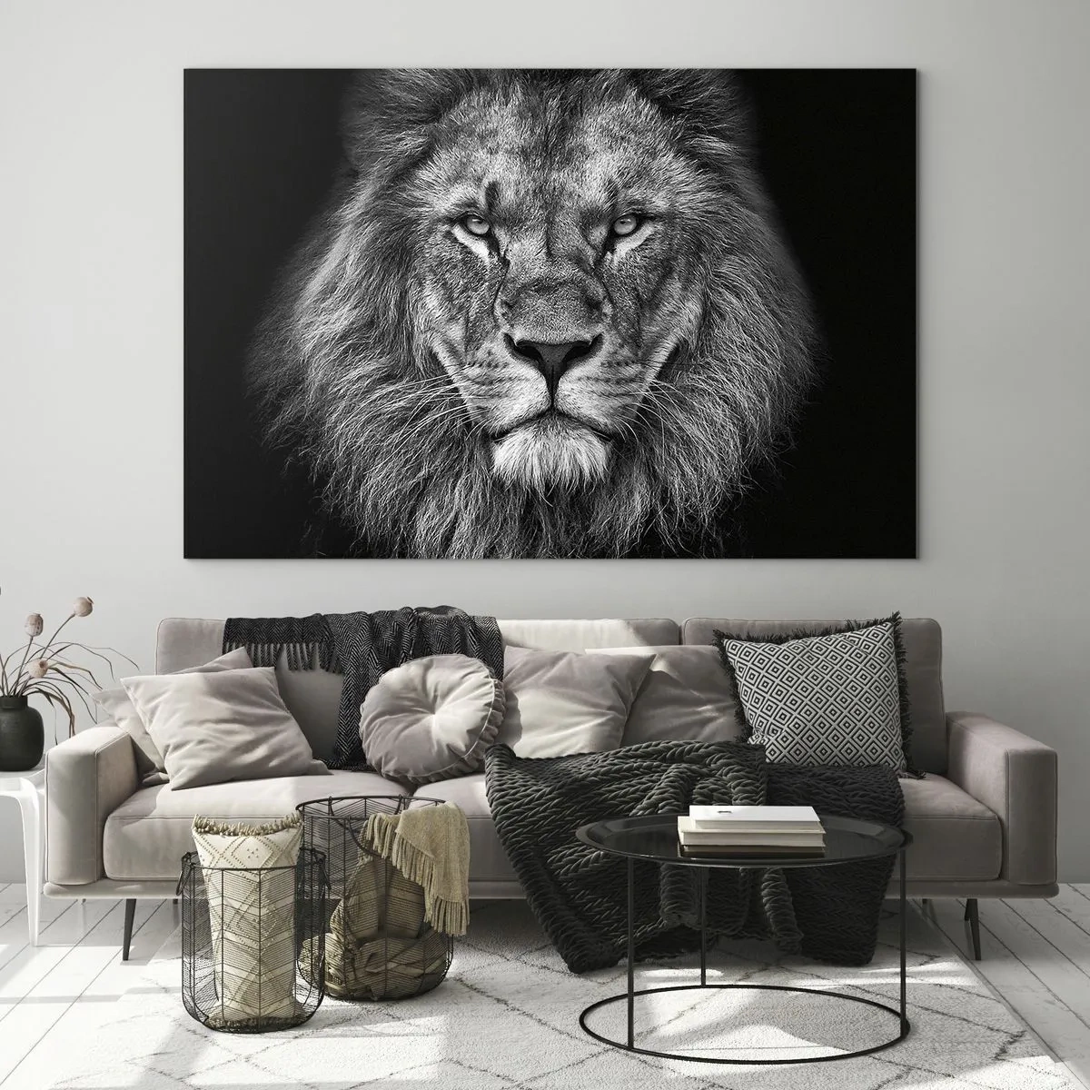 Quadro em vidro - Retrato de um leão em preto e branco com uma juba majestosa - 70x50cm - Em trajes de coroação - Decoração de parede moderna para a sala de estar e quarto ARTTOR