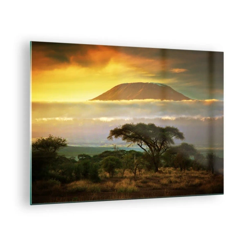 Quadro em vidro - Monte Kilimanjaro cercado por nuvens tendo como pano de fundo a savana africana - 70x50cm - O sonho do viajante - Decoração de parede moderna para a sala de estar e quarto ARTTOR