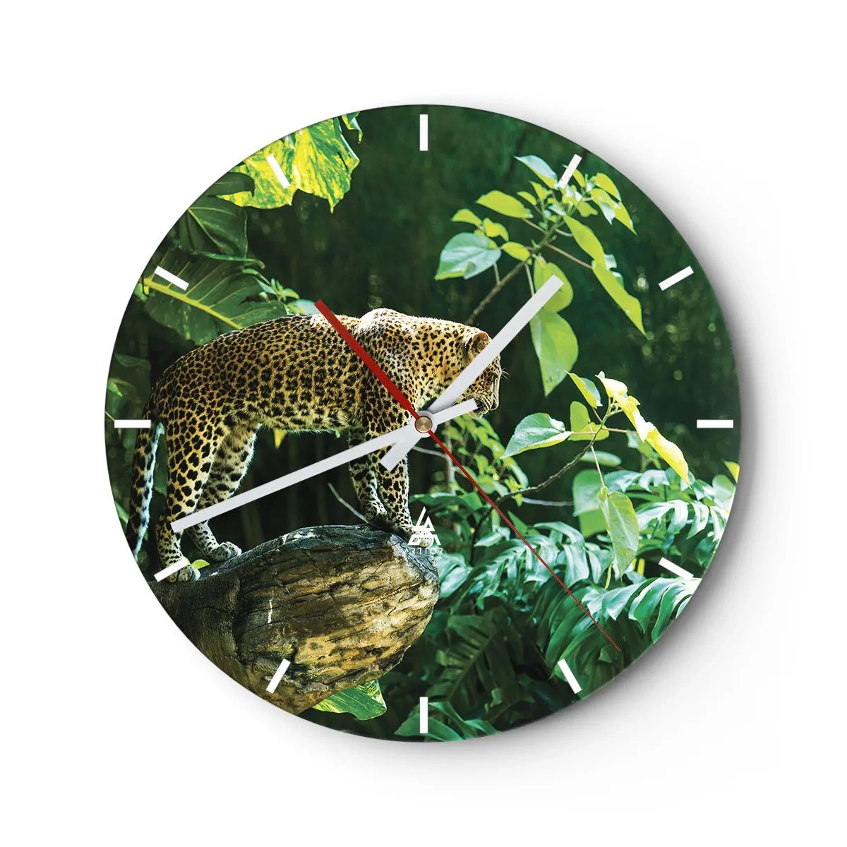 Relógio de parede - Relógio em vidro - Leopardo na selva contra um fundo de folhas verdes - 30x30cm - Vamos caçar? - Decoração de parede moderna para a sala de estar, cozinha e quarto ARTTOR