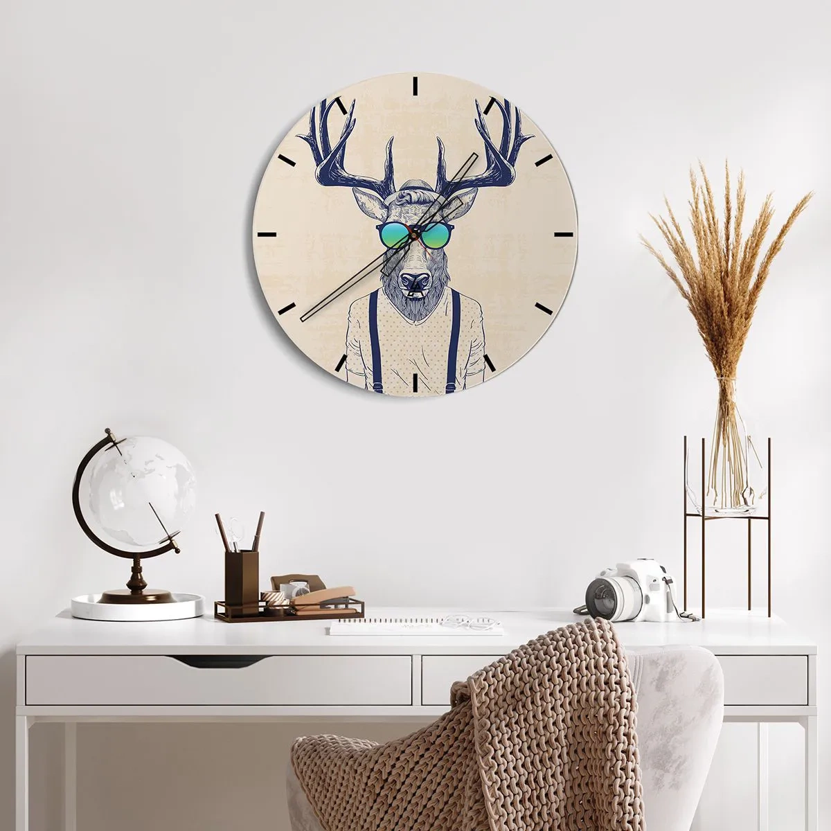 Relógio de parede - Relógio em vidro - Veado em óculos de sol estilo hipster - 30x30cm - E quem esperavas? - Decoração de parede moderna para a sala de estar, cozinha e quarto ARTTOR