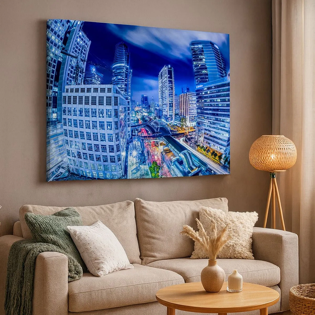 Quadro em tela - Panorama noturno da cidade com arranha-céus e postes de luz - 70x50cm - Ritmos da cidade noturna - Decoração de parede moderna para a sala de estar e quarto ARTTOR