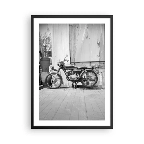 Pôster com moldura preta - Motocicleta retrô contra uma parede de madeira - 50x70cm - O clássico acima de tudo - Decoração de parede moderna para a sala de estar e quarto ARTTOR