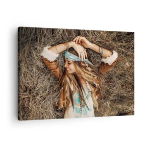 Quadro em tela - Mulher estilo boho deitada no feno - 70x50cm - A caminho do verão do amor - Decoração de parede moderna para a sala de estar e quarto ARTTOR