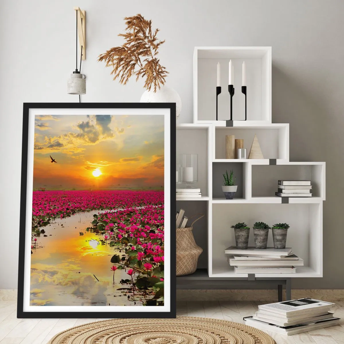 Pôster com moldura preta - Um campo de nenúfares cor-de-rosa ao pôr do sol - 50x70cm - A vida secreta do lago - Decoração de parede moderna para a sala de estar e quarto ARTTOR