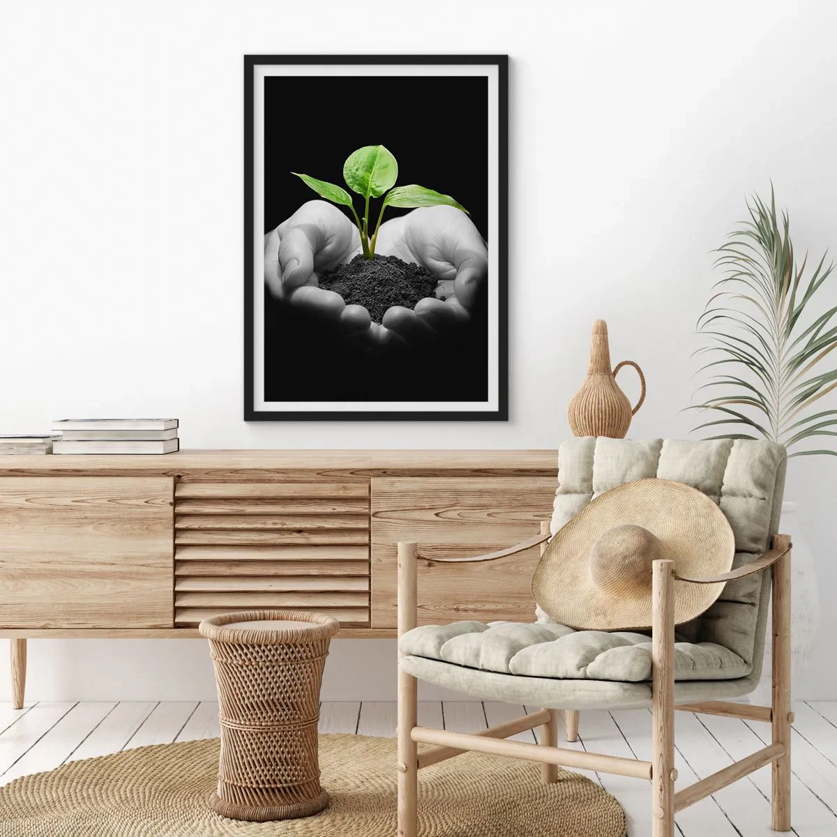 Pôster com moldura preta - Uma planta nas mãos simbolizando a vida e a natureza - 50x70cm - Eu amo a natureza, eu a protejo - Decoração de parede moderna para a sala de estar e quarto ARTTOR