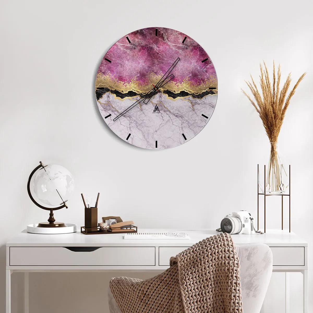 Relógio de parede - Relógio em vidro - Bailarina pulando com tecido rosa esvoaçante - 30x30cm - Na fronteira - Decoração de parede moderna para a sala de estar, cozinha e quarto ARTTOR