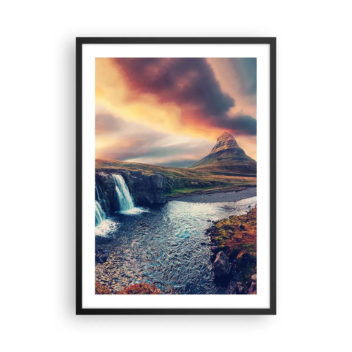 Pôster com moldura preta - Uma paisagem montanhosa com uma cachoeira e um céu pitoresco - 50x70cm - Na majestade da natureza - Decoração de parede moderna para a sala de estar e quarto ARTTOR