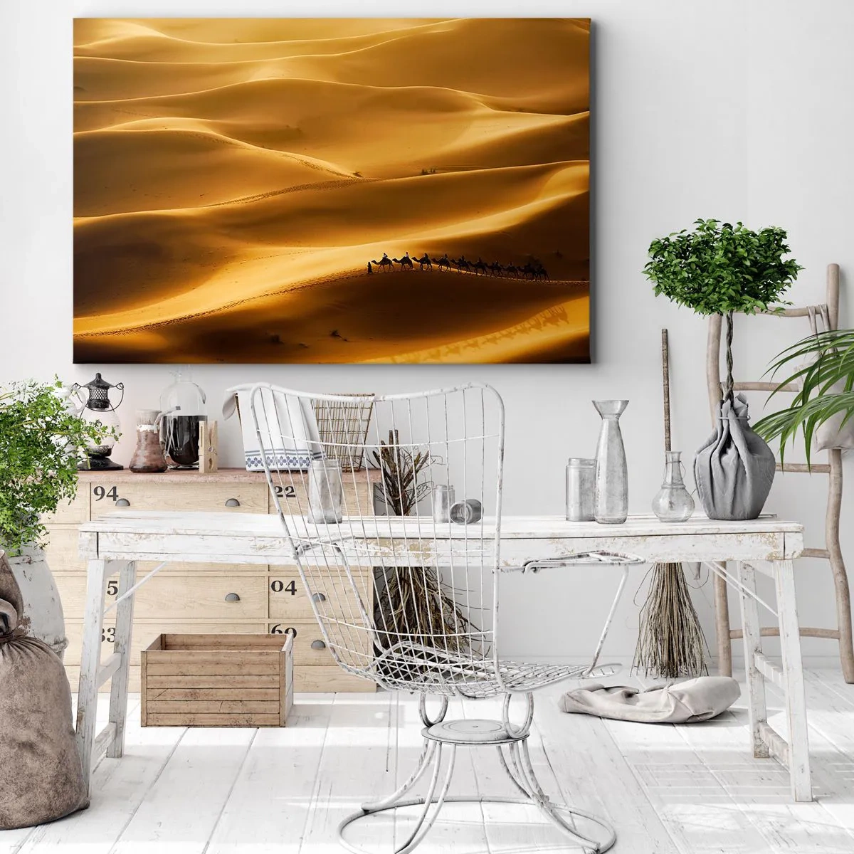 Quadro em tela - Uma caravana de camelos vagando pelas dunas douradas do deserto. - 70x50cm - Caravana nas ondas do deserto - Decoração de parede moderna para a sala de estar e quarto ARTTOR