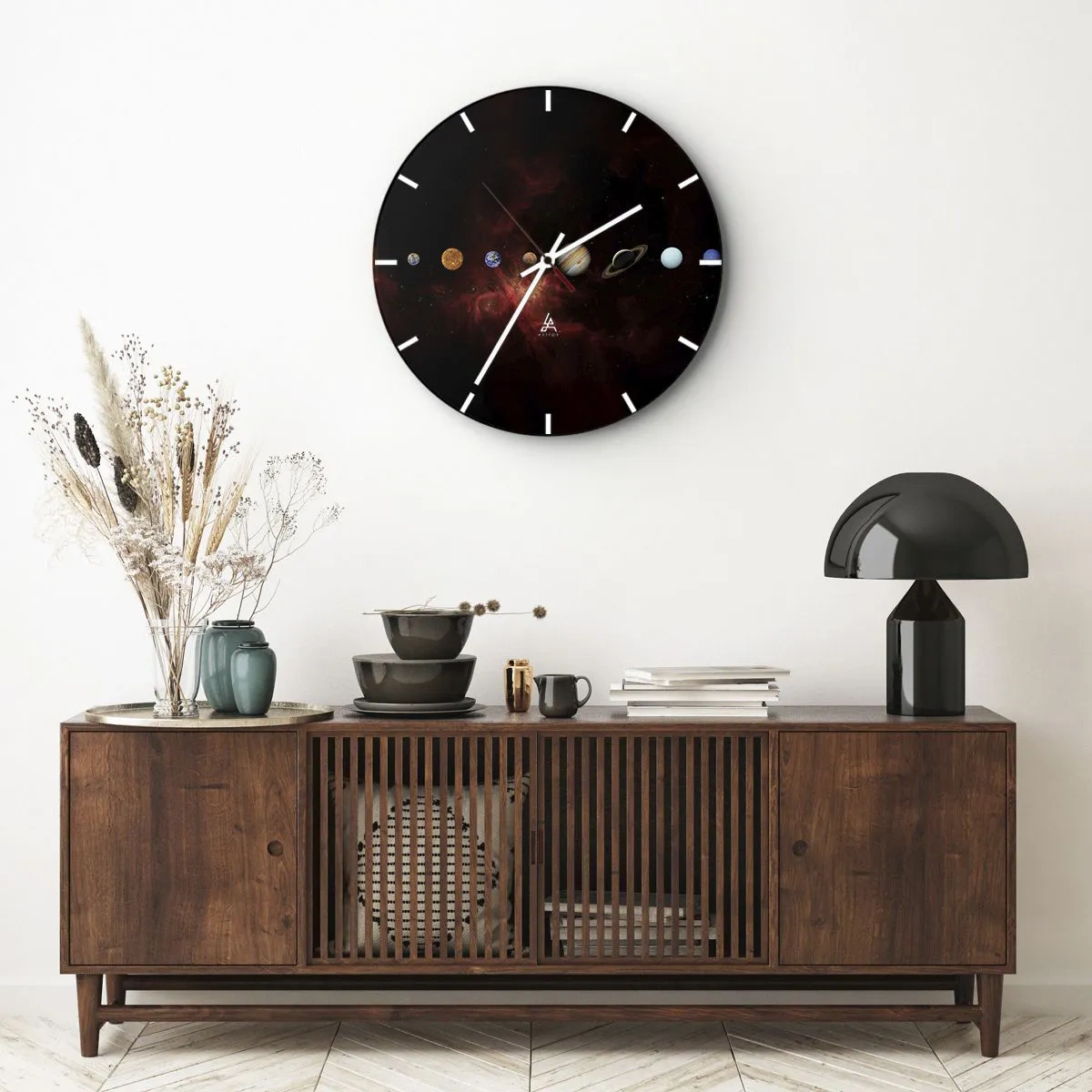 Relógio de parede - Relógio em vidro - Planetas do sistema solar contra o fundo de uma galáxia negra - 30x30cm - Nosso bairro - Decoração de parede moderna para a sala de estar, cozinha e quarto ARTTOR