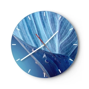 Relógio de parede - Relógio em vidro - Close-up de uma folha com gotas de água em tons de azul - 30x30cm - Gotas escondidas no azul - Decoração de parede moderna para a sala de estar, cozinha e quarto ARTTOR