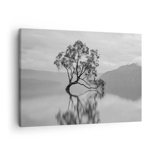 Quadro em tela - Uma árvore solitária refletida na água com montanhas ao fundo - 70x50cm - Existe um país assim - Decoração de parede moderna para a sala de estar e quarto ARTTOR