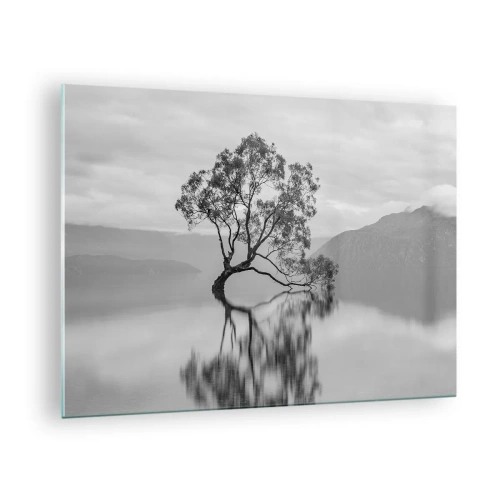 Quadro em vidro - Uma árvore solitária na água em uma paisagem em preto e branco - 70x50cm - Existe um país assim - Decoração de parede moderna para a sala de estar e quarto ARTTOR