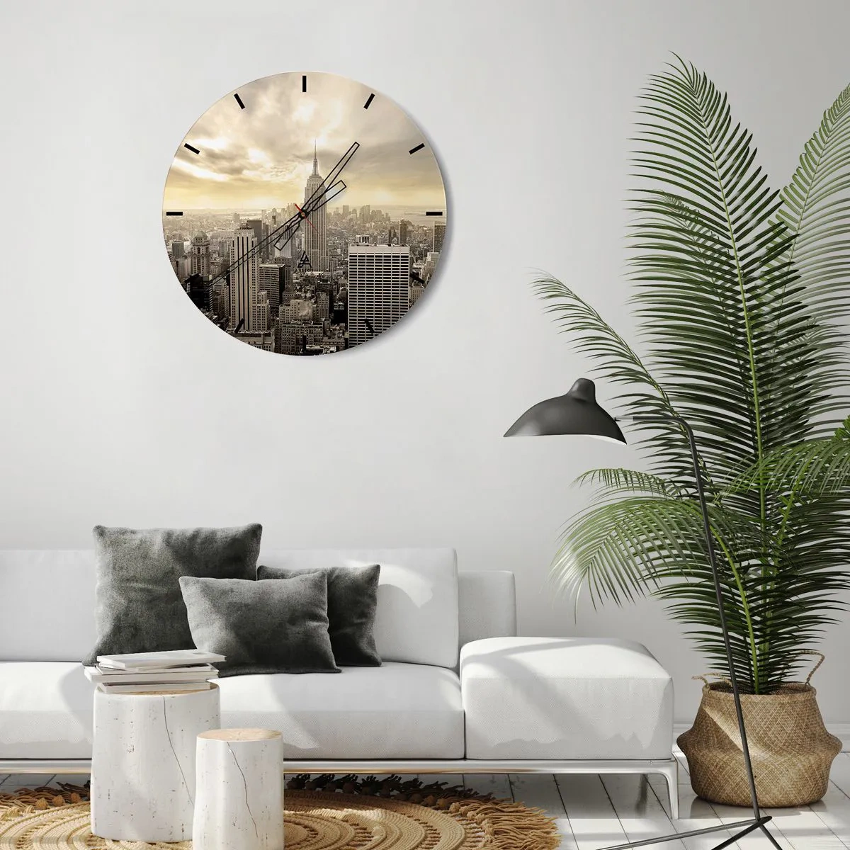 Relógio de parede - Relógio em vidro - Um panorama da cidade com um arranha-céu característico em sépia - 30x30cm - Nova Iorque em tons de cinza - Decoração de parede moderna para a sala de estar, cozinha e quarto ARTTOR