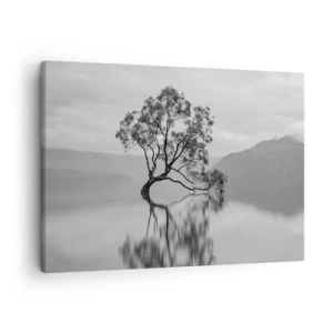 Quadro em tela - Uma árvore solitária refletida na água com montanhas ao fundo - 70x50cm - Existe um país assim - Decoração de parede moderna para a sala de estar e quarto ARTTOR
