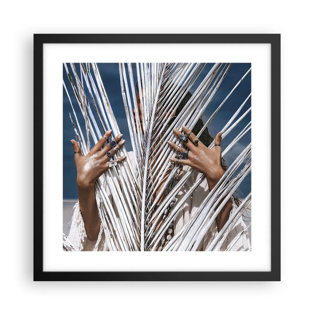 Pôster com moldura preta - A xamã - 40x40 cm