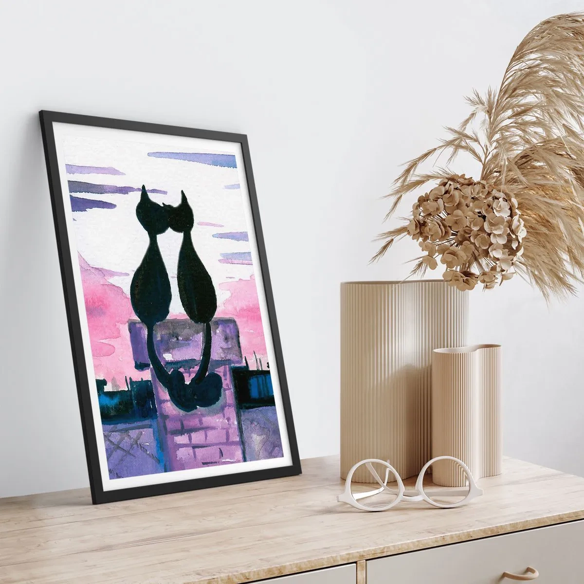 Pôster com moldura preta - Dois gatos pretos contra um céu rosa-púrpura - 50x70cm - Rendez-vous sob a lua - Decoração de parede moderna para a sala de estar e quarto ARTTOR