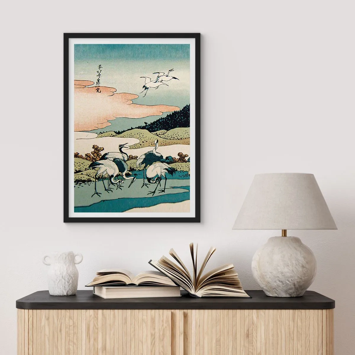 Pôster com moldura preta - Obra de arte tradicional japonesa com guindastes em uma paisagem natural - 50x70cm - No espírito japonês - Decoração de parede moderna para a sala de estar e quarto ARTTOR