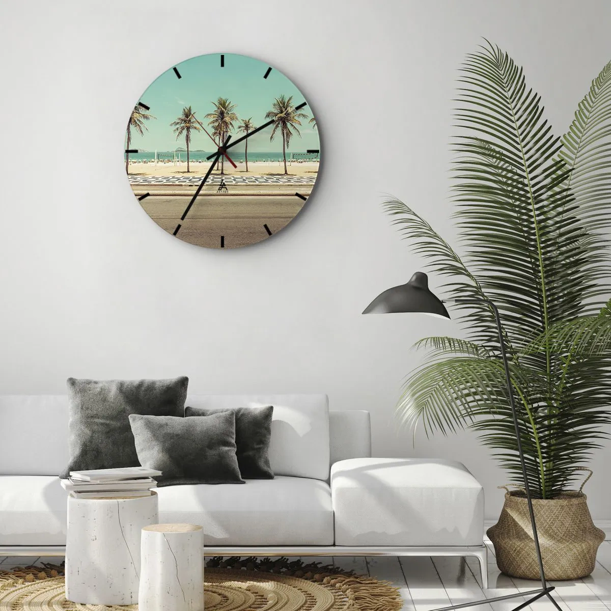 Relógio de parede - Relógio em vidro - Palmeiras e uma praia com calçadão à beira do mar azul-turquesa - 30x30cm - Em guarda da praia - Decoração de parede moderna para a sala de estar, cozinha e quarto ARTTOR