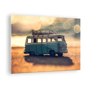 Quadro em vidro - Ônibus de brinquedo vintage na praia ao pôr do sol - 70x50cm - O fim da idolatria do dinheiro e do trabalho - Decoração de parede moderna para a sala de estar e quarto ARTTOR