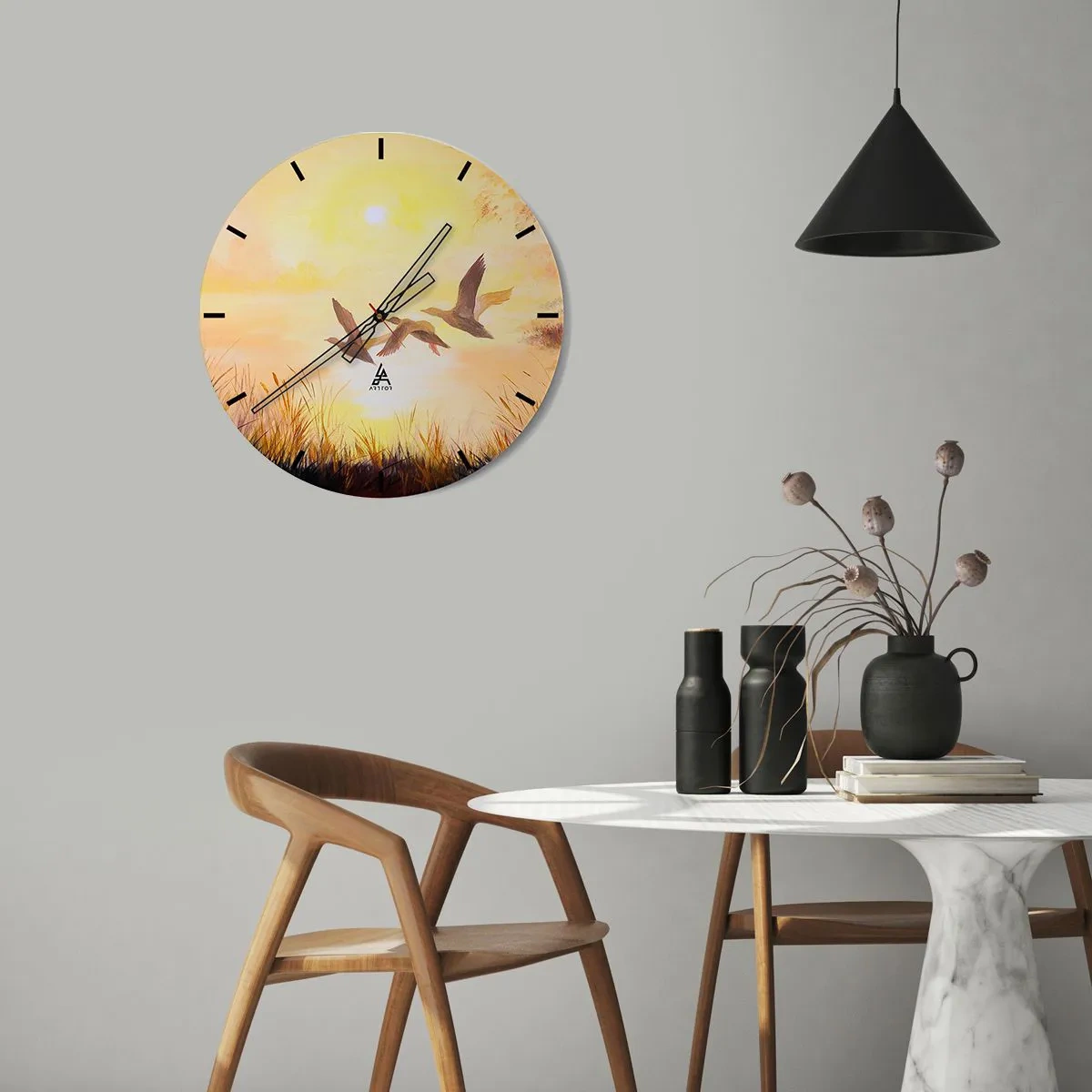 Relógio de parede - Relógio em vidro - Patos voando contra o cenário do pôr do sol e da grama - 30x30cm - O início de uma longa viagem - Decoração de parede moderna para a sala de estar, cozinha e quarto ARTTOR