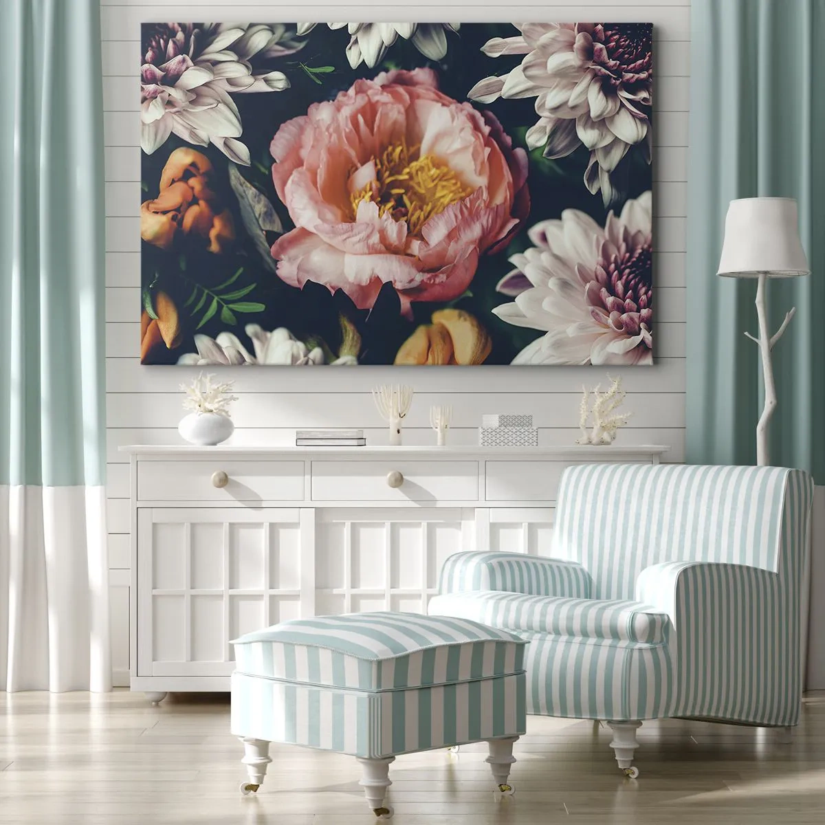 Quadro em tela - Arranjo floral com peônias e crisântemos sobre fundo escuro - 70x50cm - Com o esplendor barroco - Decoração de parede moderna para a sala de estar e quarto ARTTOR