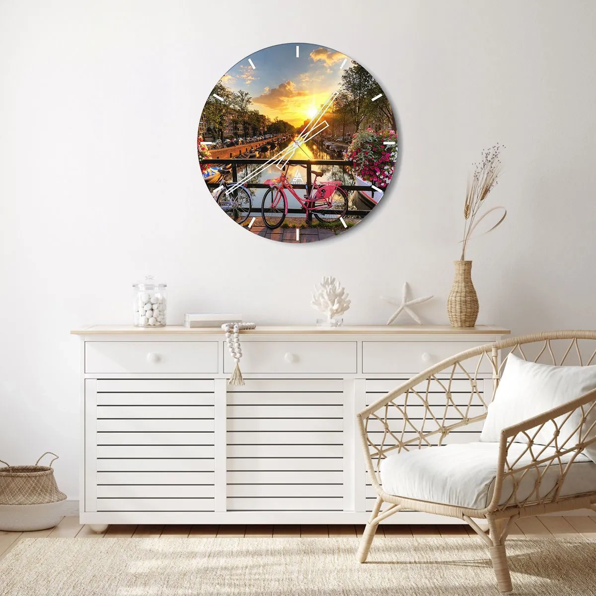 Relógio de parede - Relógio em vidro - Pôr do sol sobre o canal com uma bicicleta rosa e flores - 30x30cm - Manhã de primavera em Amsterdã - Decoração de parede moderna para a sala de estar, cozinha e quarto ARTTOR