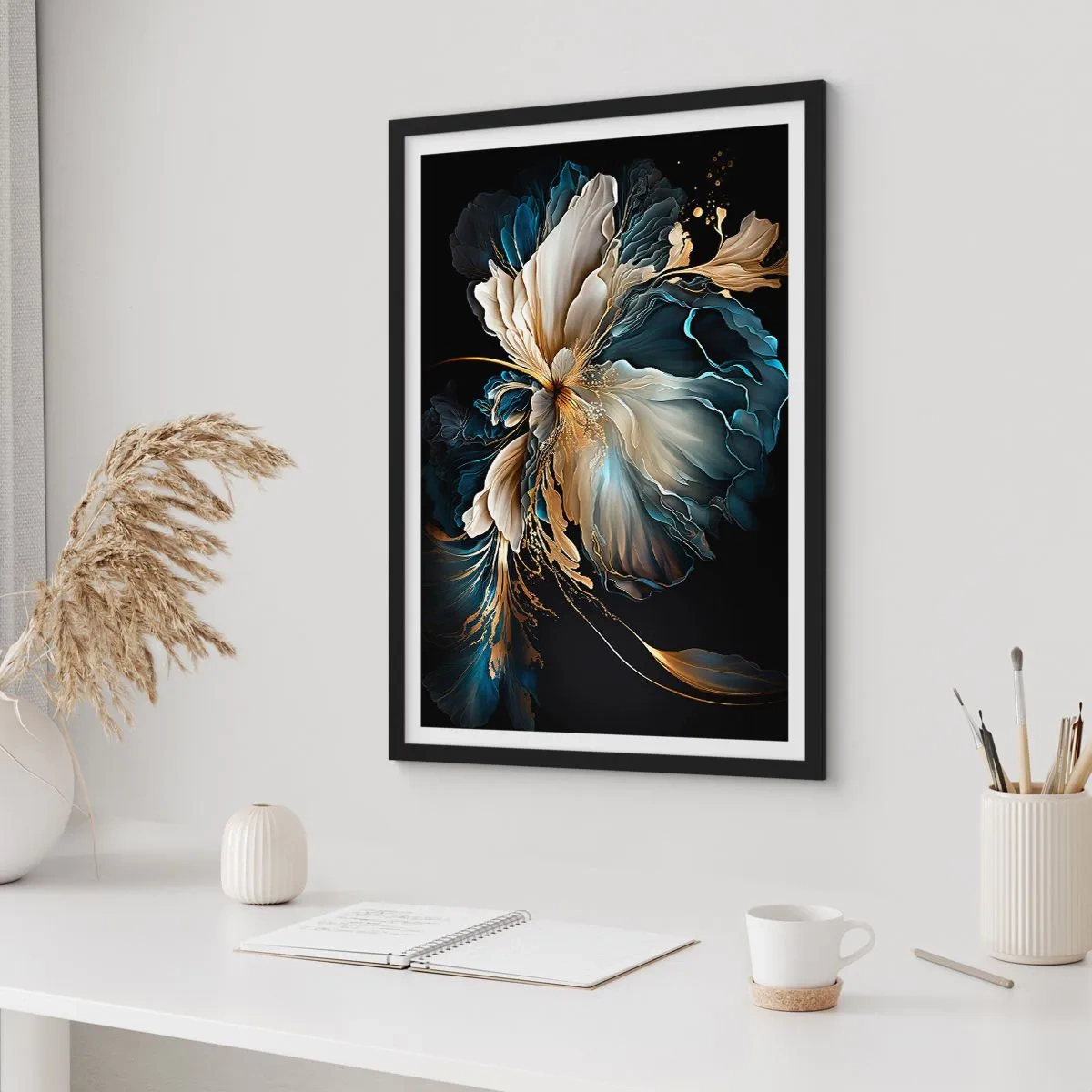 Pôster com moldura preta - Um elegante arranjo floral abstrato em dourado e azul marinho. - 50x70cm - Flor de samambaia de conto de fadas - Decoração de parede moderna para a sala de estar e quarto ARTTOR
