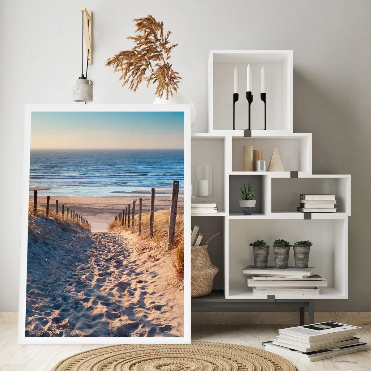 Pôster - O som do mar, o canto dos pássaros, a praia selvagem entre a relva... - 30x40 cm
