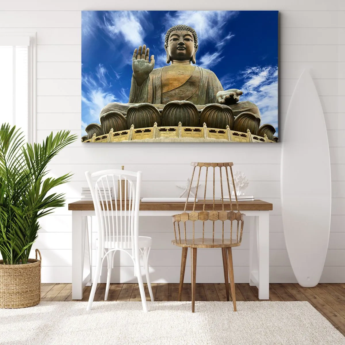 Quadro em tela - Uma estátua monumental de Buda contra um céu azul com nuvens - 70x50cm - Viva sem medo - Decoração de parede moderna para a sala de estar e quarto ARTTOR