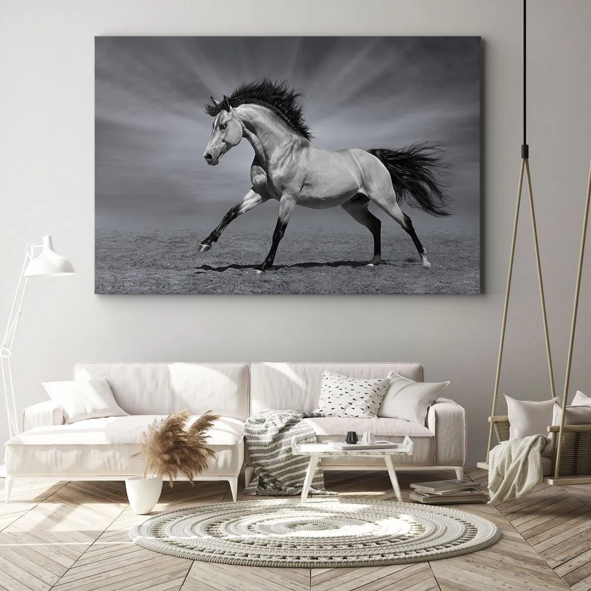 Quadro em tela - Um cavalo preto e branco em uma pose dinâmica no deserto. - 70x50cm - Nascido para encantar - Decoração de parede moderna para a sala de estar e quarto ARTTOR