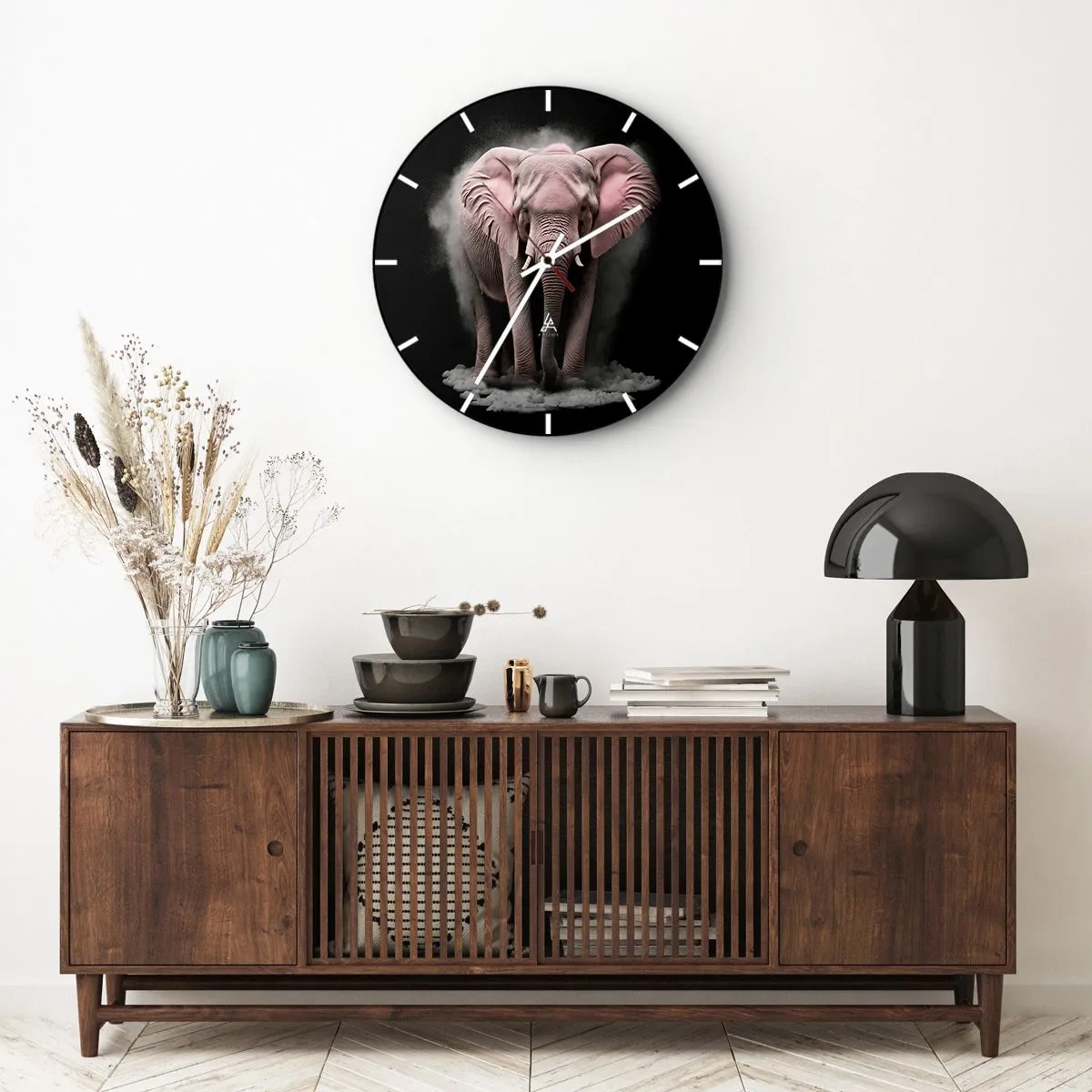 Relógio de parede - Relógio em vidro - Um elefante rosa em um fundo preto cercado por neblina - 30x30cm - Não pense em um elefante rosa! - Decoração de parede moderna para a sala de estar, cozinha e quarto ARTTOR