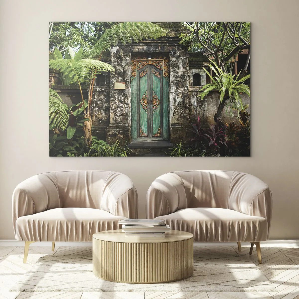 Quadro em vidro - Porta turquesa ornamentada em uma parede de pedra cercada por vegetação tropical - 70x50cm - Portas para um mundo exótico - Decoração de parede moderna para a sala de estar e quarto ARTTOR