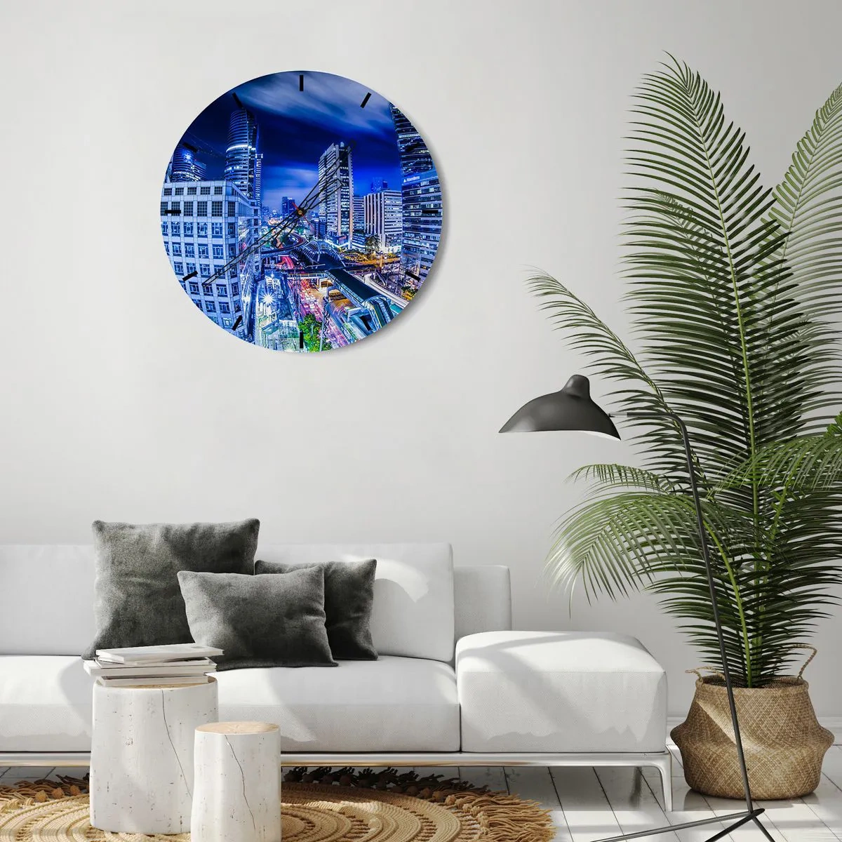 Relógio de parede - Relógio em vidro - Arranha-céus modernos iluminados à noite - 30x30cm - Ritmos da cidade noturna - Decoração de parede moderna para a sala de estar, cozinha e quarto ARTTOR