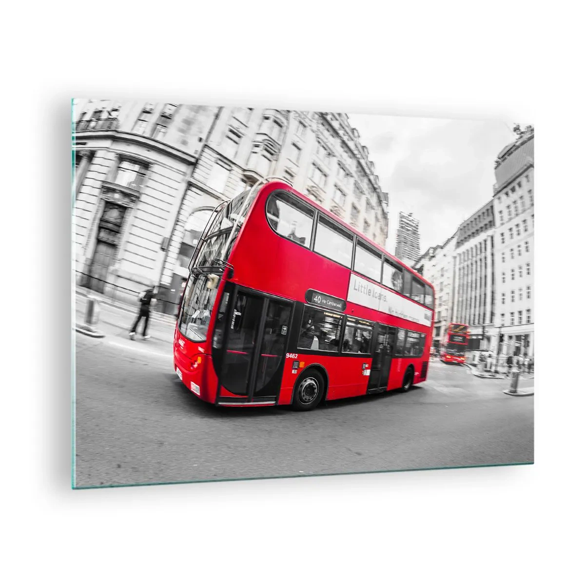Quadro em vidro - Um ônibus vermelho em movimento tendo como pano de fundo as ruas de Londres - 70x50cm - Londres tradicional - de autocarro - Decoração de parede moderna para a sala de estar e quarto ARTTOR
