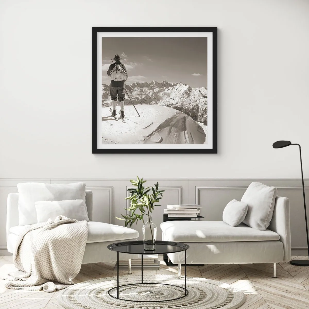 Pôster com moldura preta - E as montanhas são as mesmas - 60x60 cm