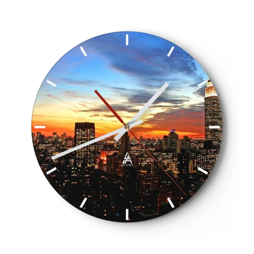 Relógio de parede - Relógio em vidro - Panorama da cidade ao pôr do sol com céu limpo - 30x30cm - Noite Brilhante Americana - Decoração de parede moderna para a sala de estar, cozinha e quarto ARTTOR