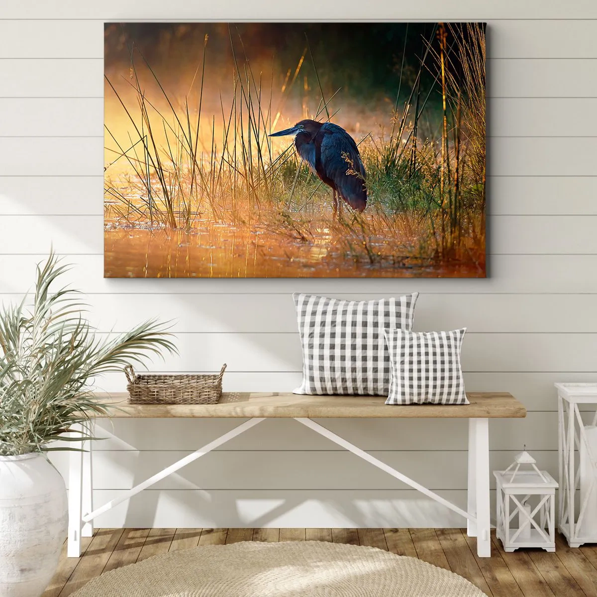 Quadro em tela - Uma garça nos pântanos ao pôr do sol entre ervas altas - 70x50cm - Já chega de fotos - Decoração de parede moderna para a sala de estar e quarto ARTTOR