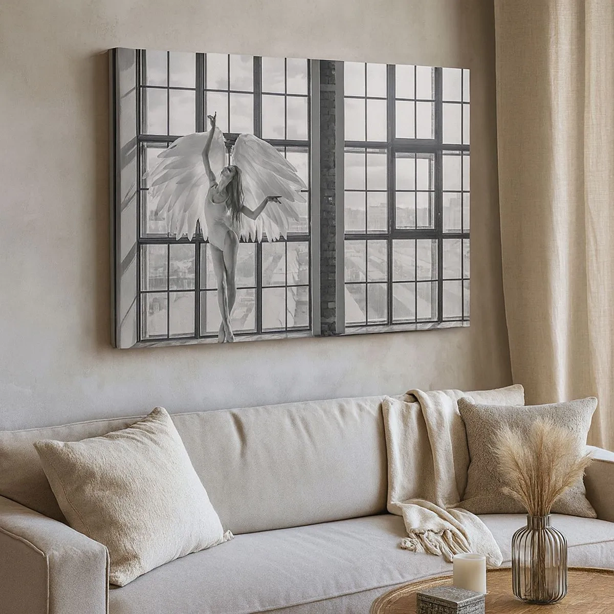 Quadro em tela - Uma mulher com asas de anjo contra o fundo de uma janela do sótão - 70x50cm - Cidade dos Anjos? - Decoração de parede moderna para a sala de estar e quarto ARTTOR