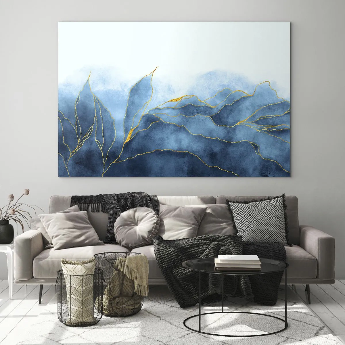 Quadro em vidro - Formas azuis abstratas com delicadas linhas douradas. - 70x50cm - Azul dourado - Decoração de parede moderna para a sala de estar e quarto ARTTOR