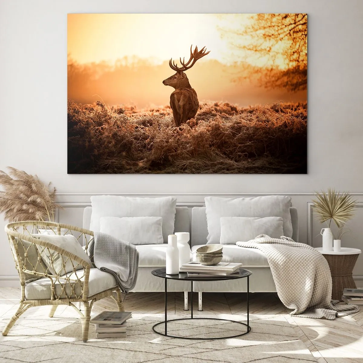 Quadro em vidro - Veado tendo como pano de fundo o nascer do sol em uma paisagem natural - 70x50cm - O senhor da propriedade - Decoração de parede moderna para a sala de estar e quarto ARTTOR