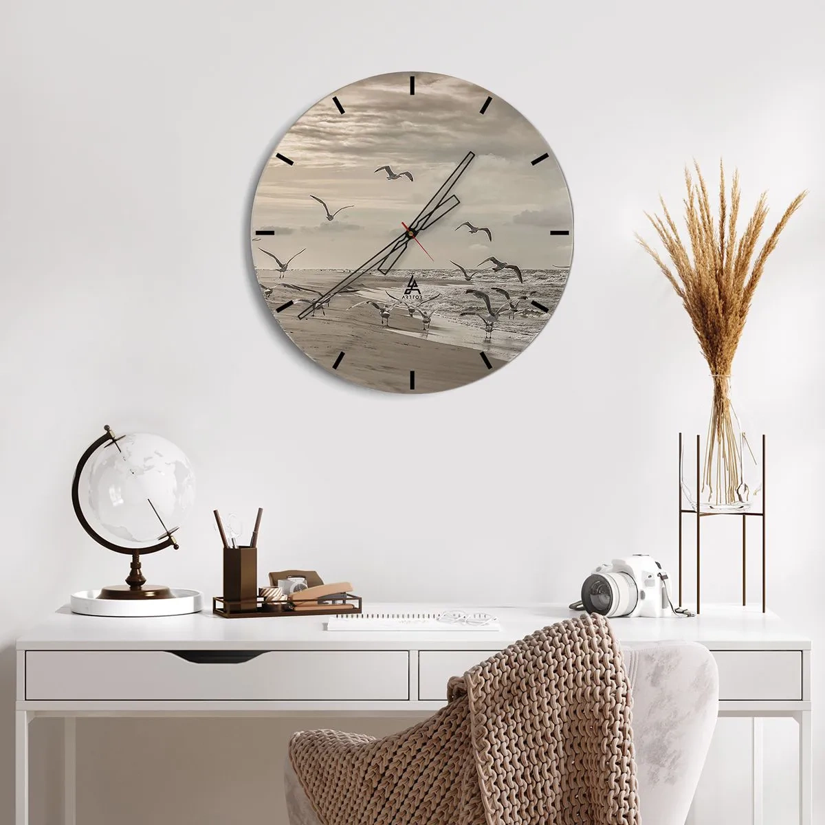 Relógio de parede - Relógio em vidro - Gaivotas pairando sobre a praia pela manhã - 30x30cm - O som do mar, o canto dos pássaros - Decoração de parede moderna para a sala de estar, cozinha e quarto ARTTOR