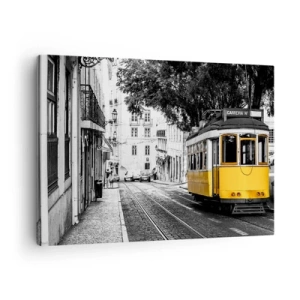 Quadro em tela - Um bonde amarelo tendo como pano de fundo uma rua em preto e branco - 70x50cm - E o fado ao fundo - Decoração de parede moderna para a sala de estar e quarto ARTTOR